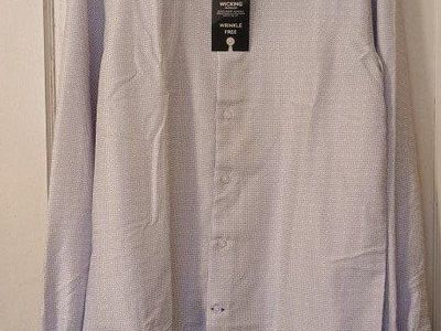 new with tags Nine West Long sleeve dress shirt
