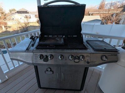 Smoke n' Grill Professional 5 Burner Gas Grill with Smoker and Propane Tank