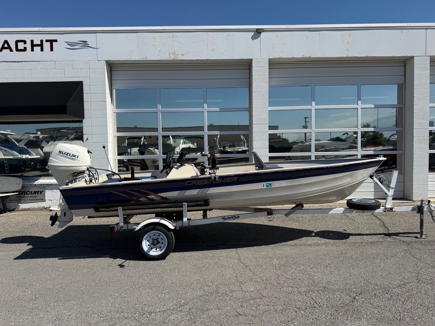 1997 16' Crestliner Kodiac 16 SC Aluminum Fishing Boat