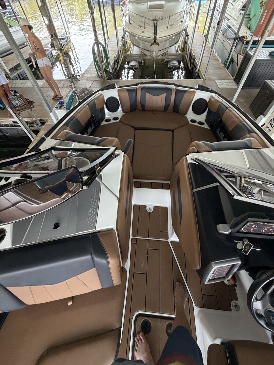 2022 Malibu 23MXZ
