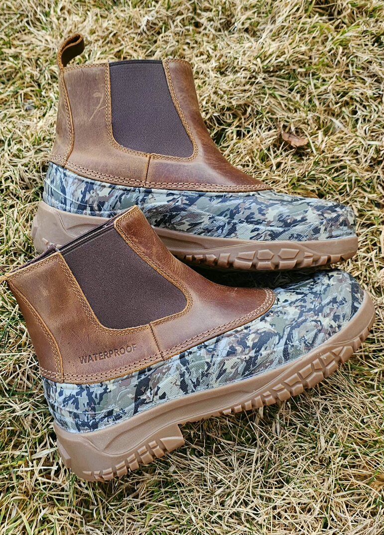 Men's 9 Waterproof Hunting and Hiking Boots Leathe