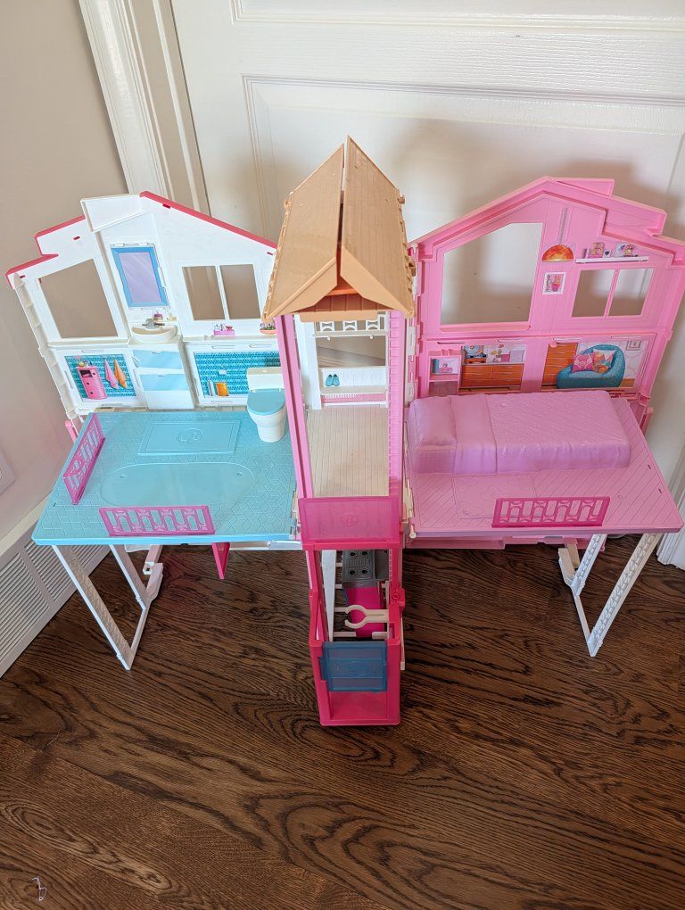 Barbie dream house