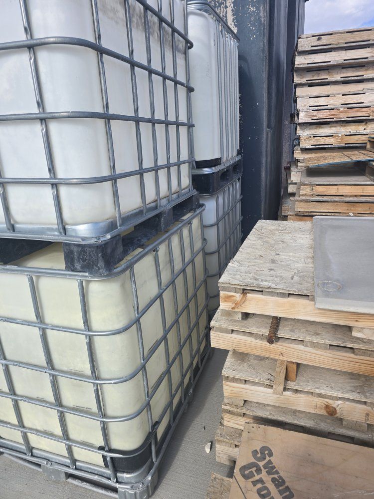 *FREE* IBC Tote Tank 275 Gallon Plastic Storage Container *FREE* located in West Jordan.