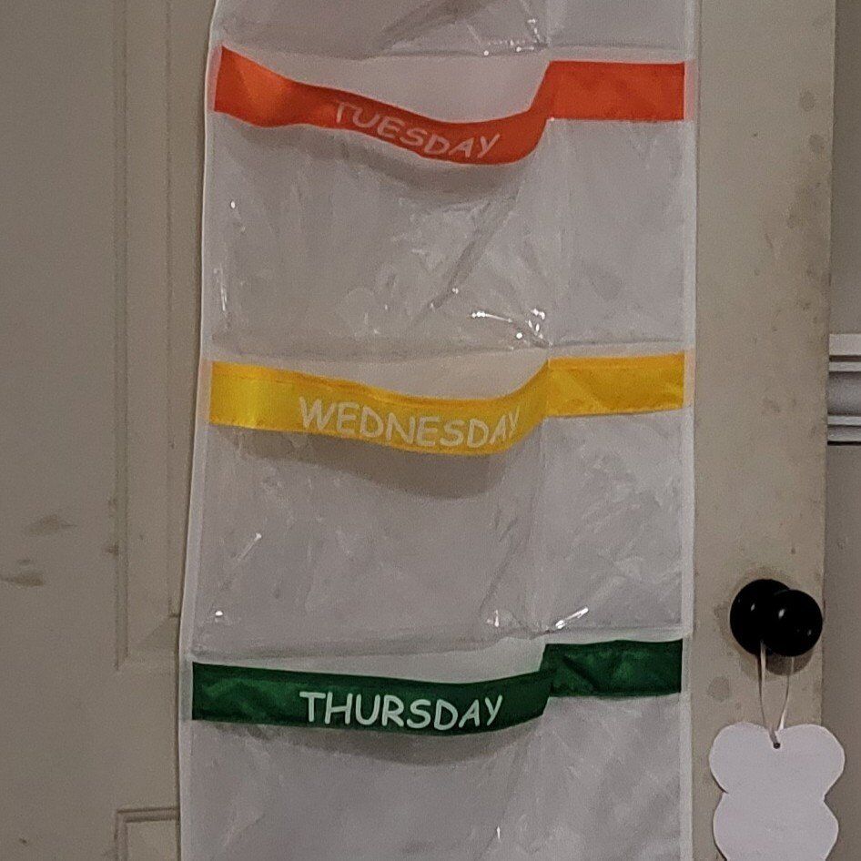 Hanging Weekly organizer