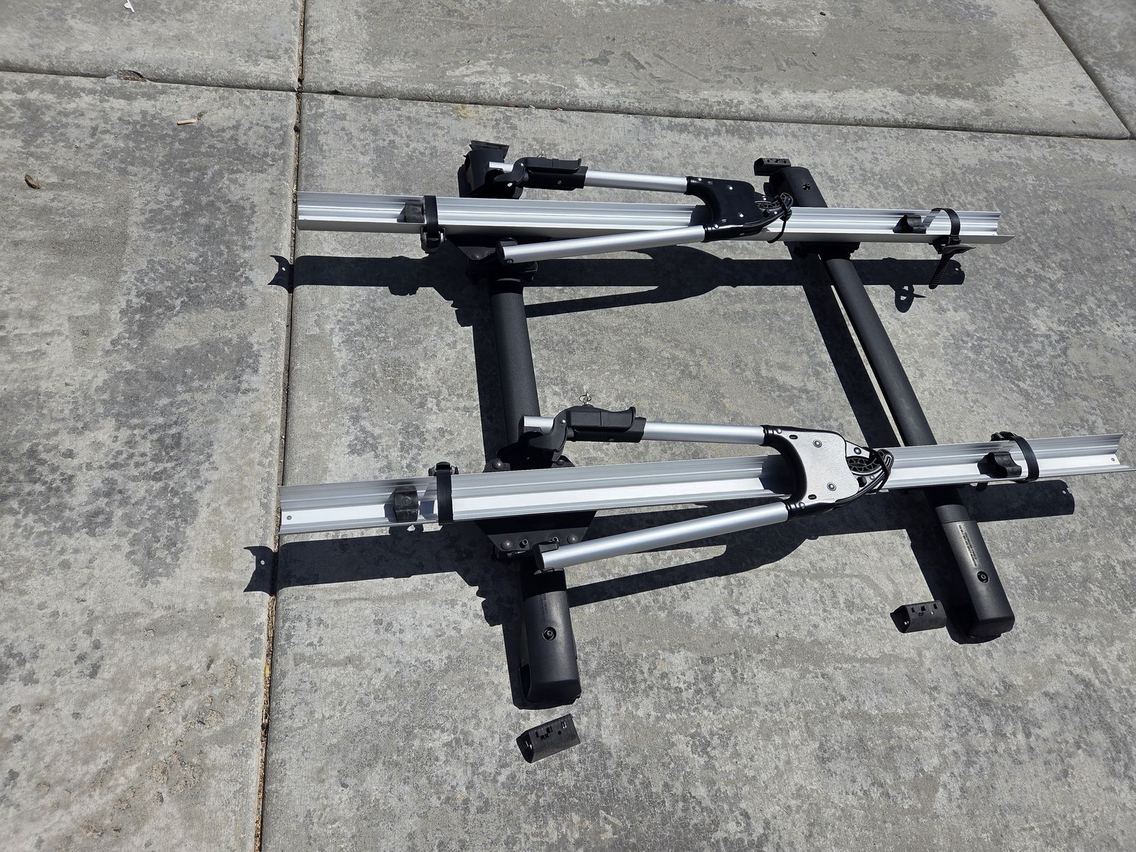 Thule Roof Rack Setup with Two Bike Carriers