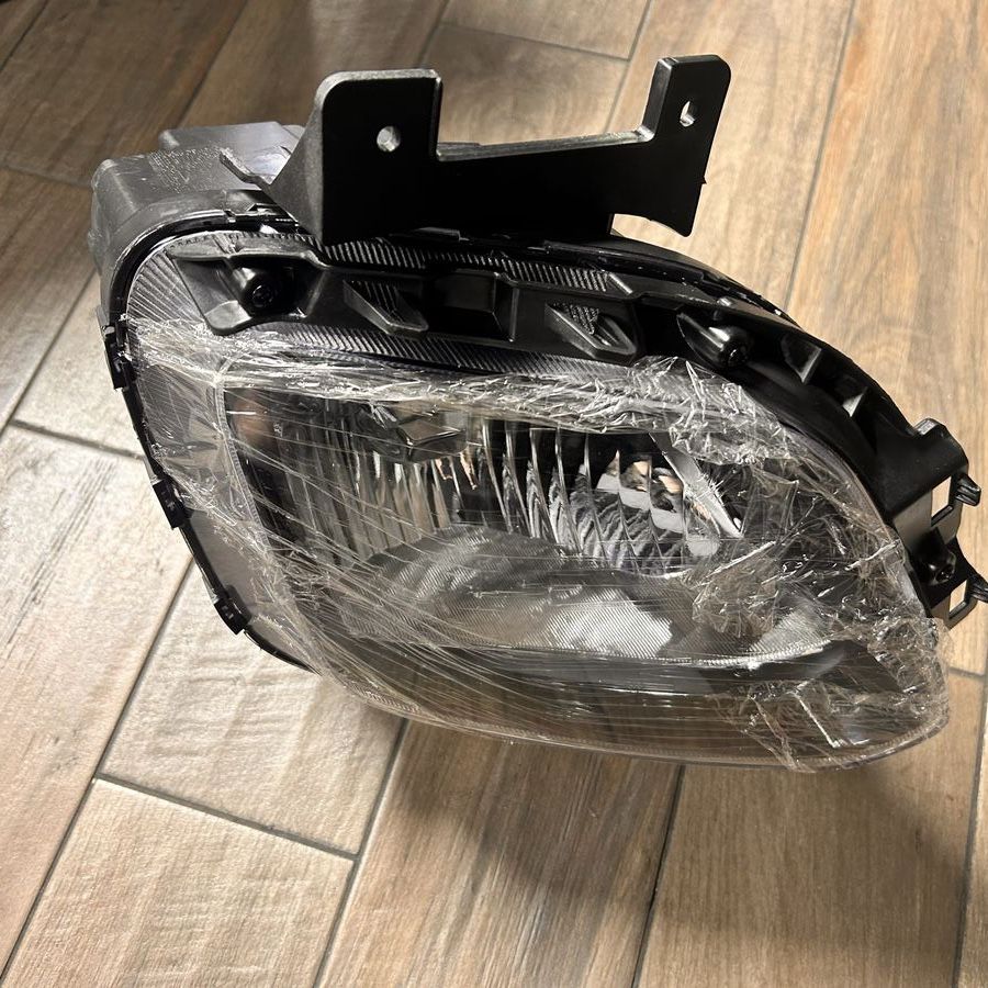 OEM KIA Soul Headlight