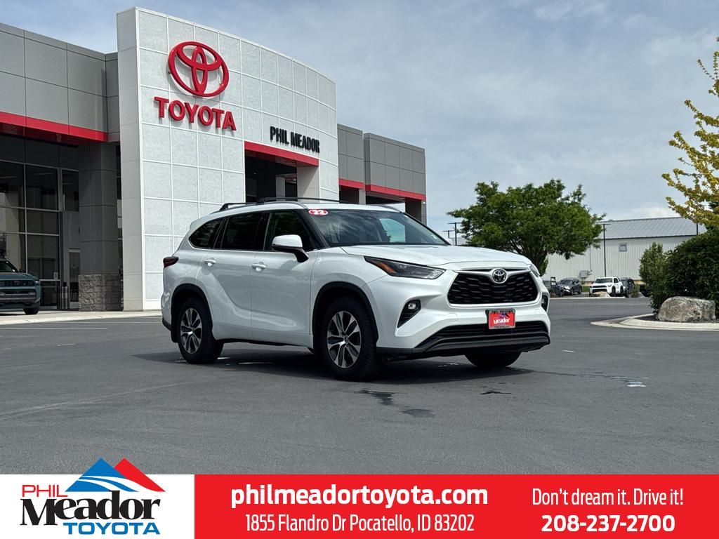 2022 Toyota Highlander XLE