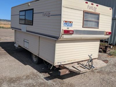 Classic 1990 Hi-Lo FunLite Telescoping Travel Trailer Hard Top A/C Shower Fridge