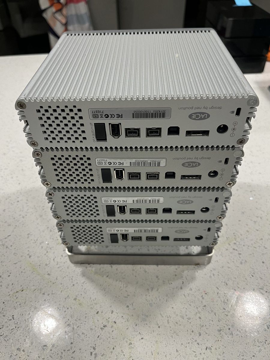 Main image 3