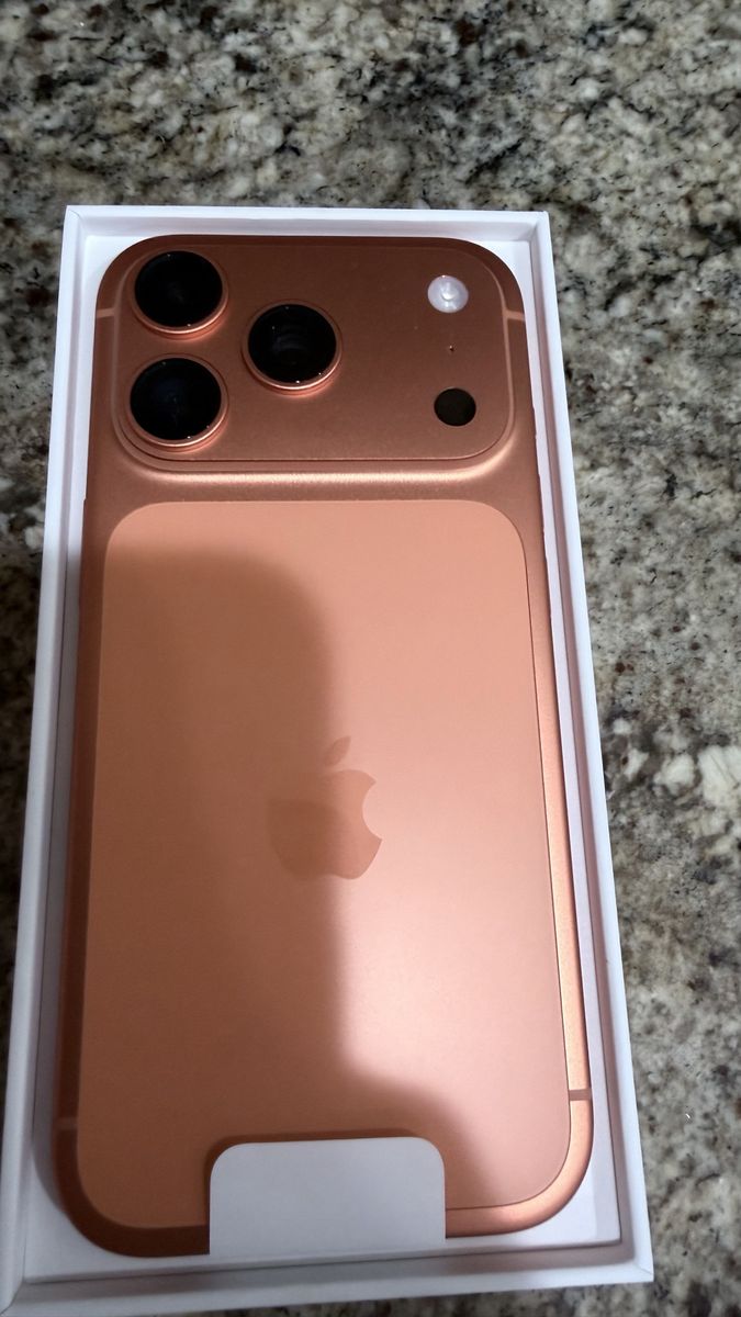iPhone 17 pro T-Mobile $750