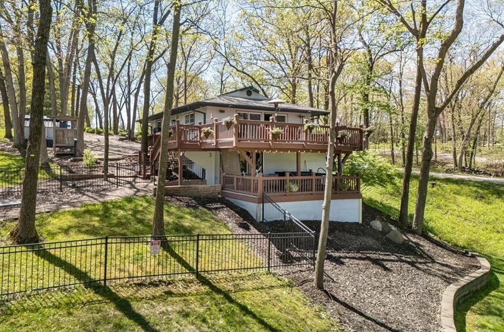 Reduced! Your perfect waterfront escape is calling! 206 Lake Viking Terrace, Gallatin, MO
