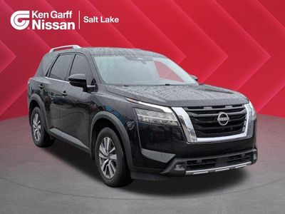 2022 Nissan Pathfinder SL