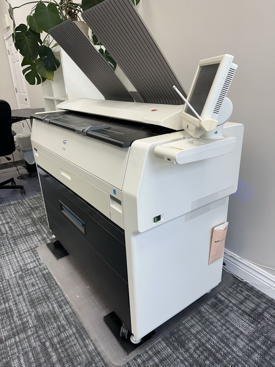 KIP 7100 large format plotter and scanner