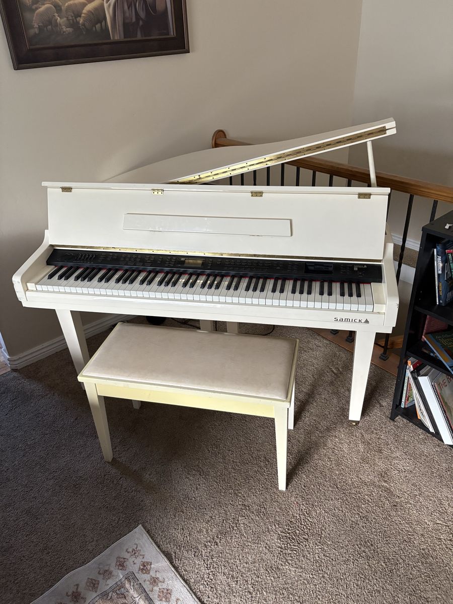 Samic Digital Baby Grand Piano with Bench - White, Used