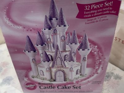 Wilton Romantic Castle Cake Set 32 Piece Decorating Kit