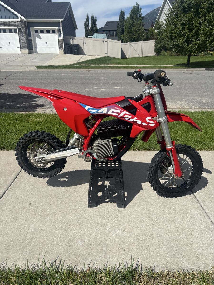 GasGas MC-E 5 Electric Dirt Bike (SXE5 EE5)