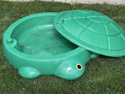 Little Tikes Vintage Sandbox 4 Feet