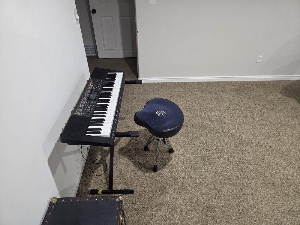 Casio LK-265 Keyboard with folding stand and stool