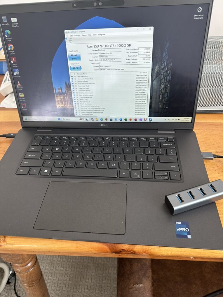 Dell Touch Screen Laptop i7 Core 12th Gen 1 TB SSD