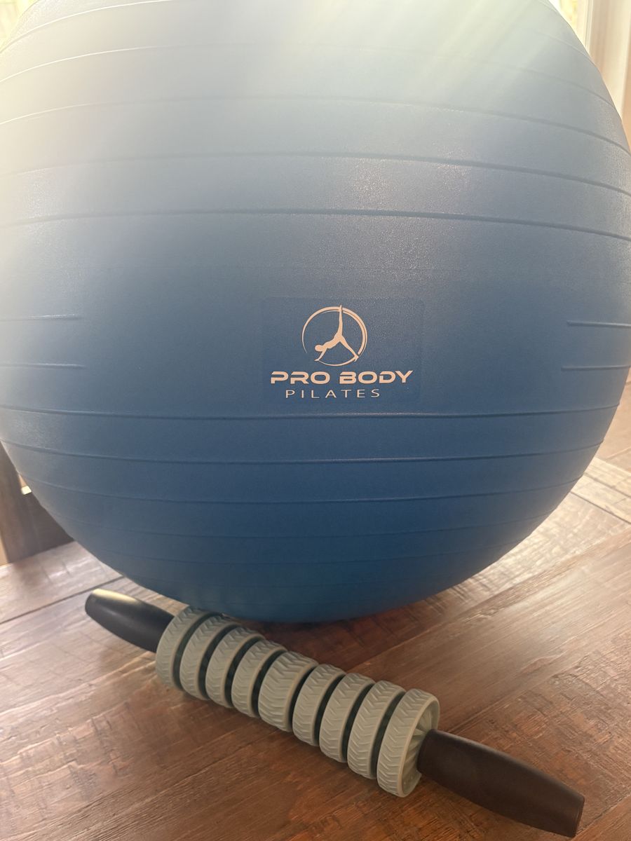 Yoga - physio Ball & Handheld Roller Massager