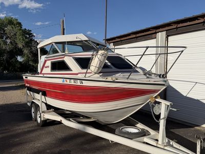 Fishing boat 1990 22” all aluminum deep v.