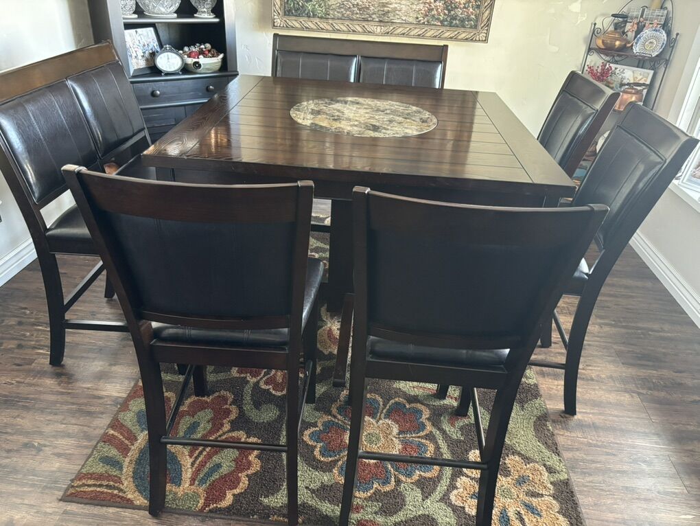 Counter Height Table and Chairs