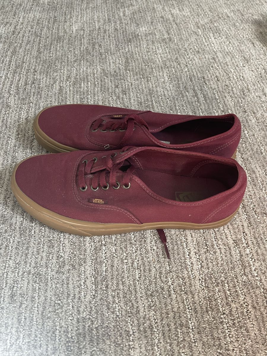 Vans - Maroon with gum bottoms Size 11