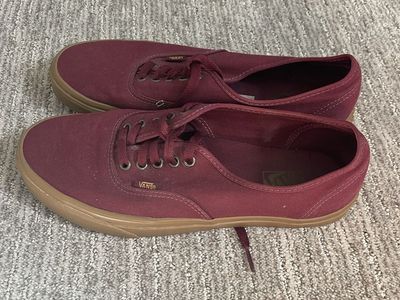 Vans - Maroon with gum bottoms Size 11