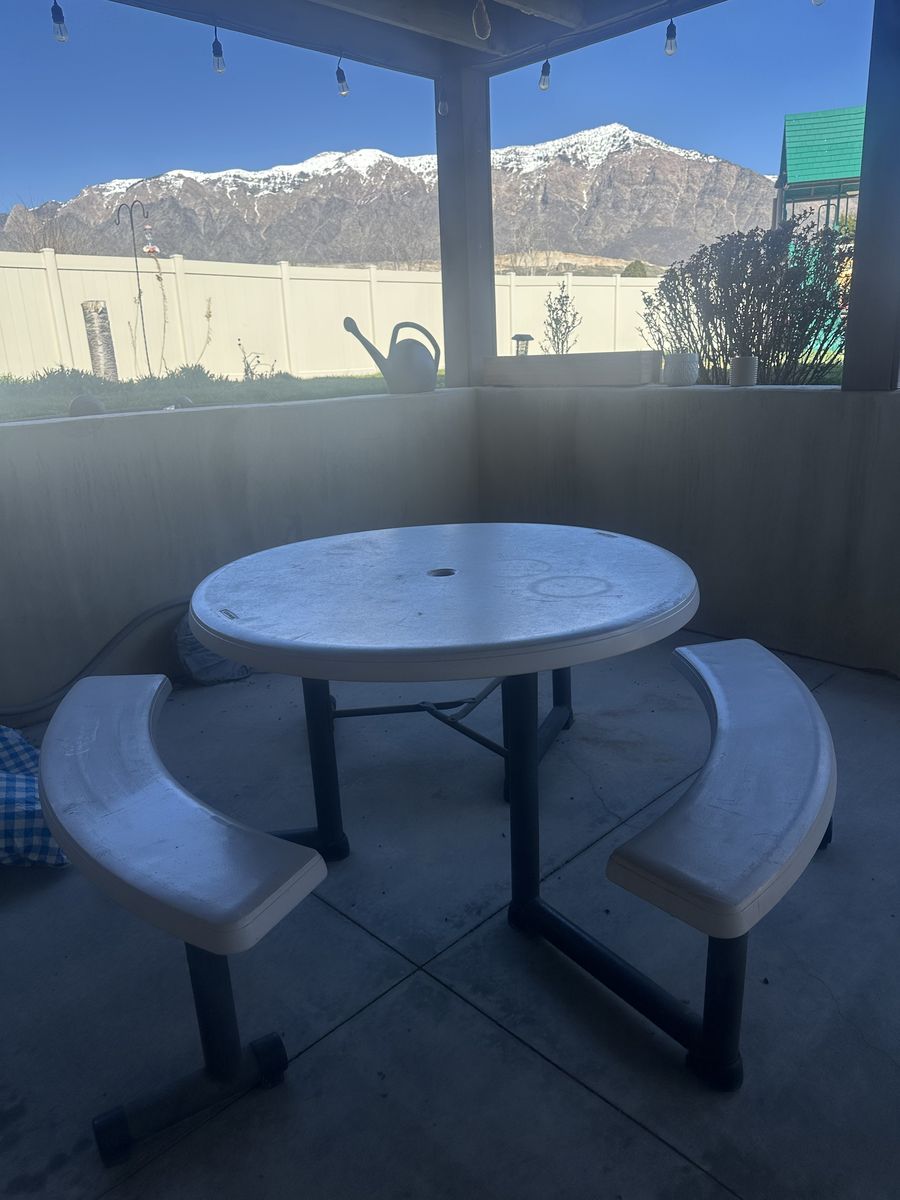 Lifetime Picnic Table