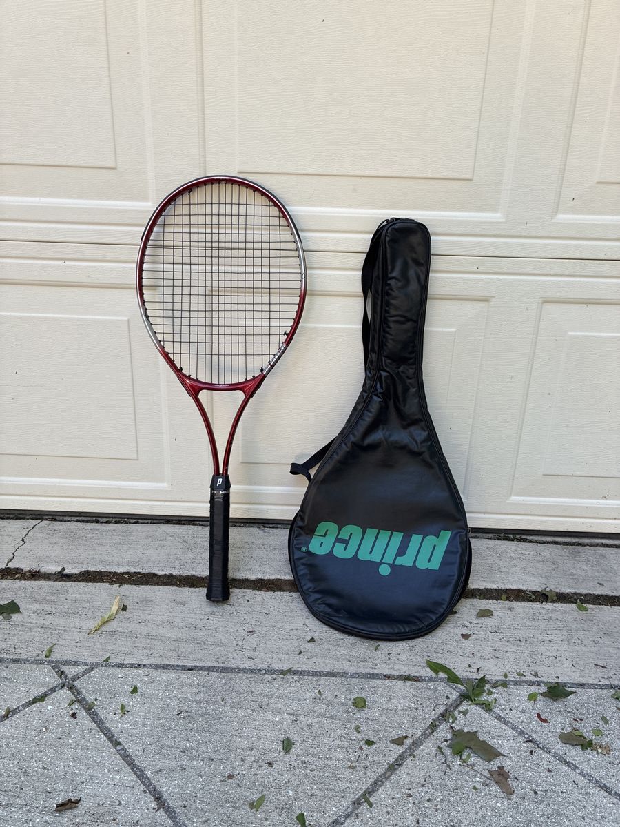 Tennis racket