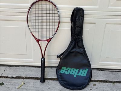 Tennis racket
