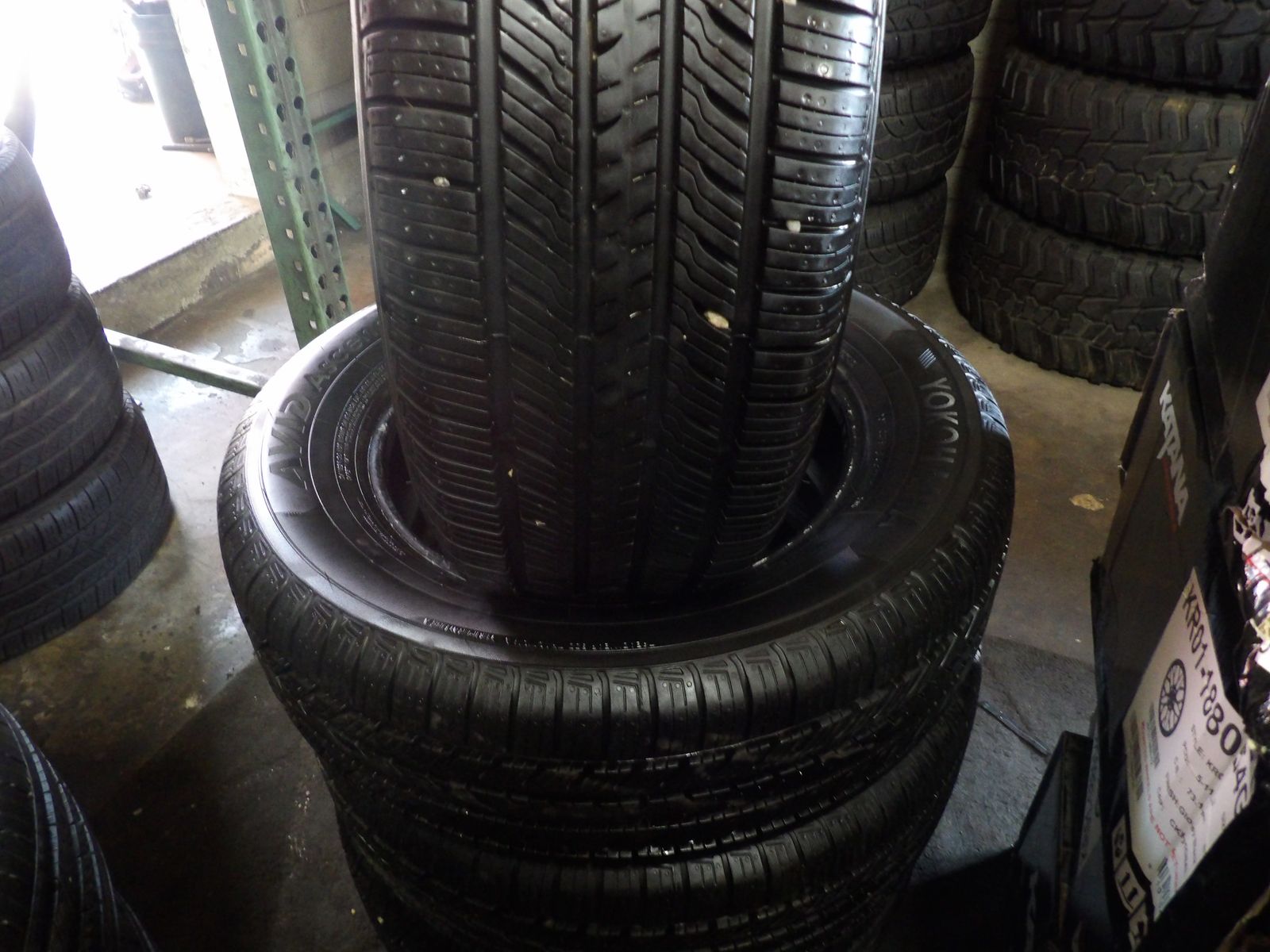 225/65R17 YOKOHAMA AVID ASCEND LX SET OF USED TIRES 