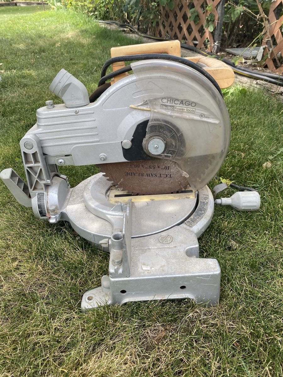 Chicago Electric 10" Compound Miter Saw