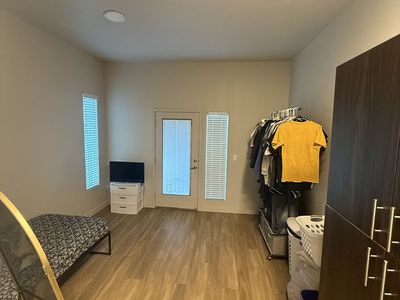 Studio - 1 Bath Lease Take Over