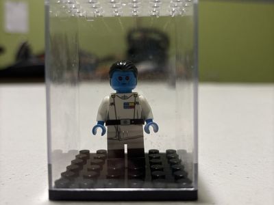 Lego Grand Admiral Thrawn