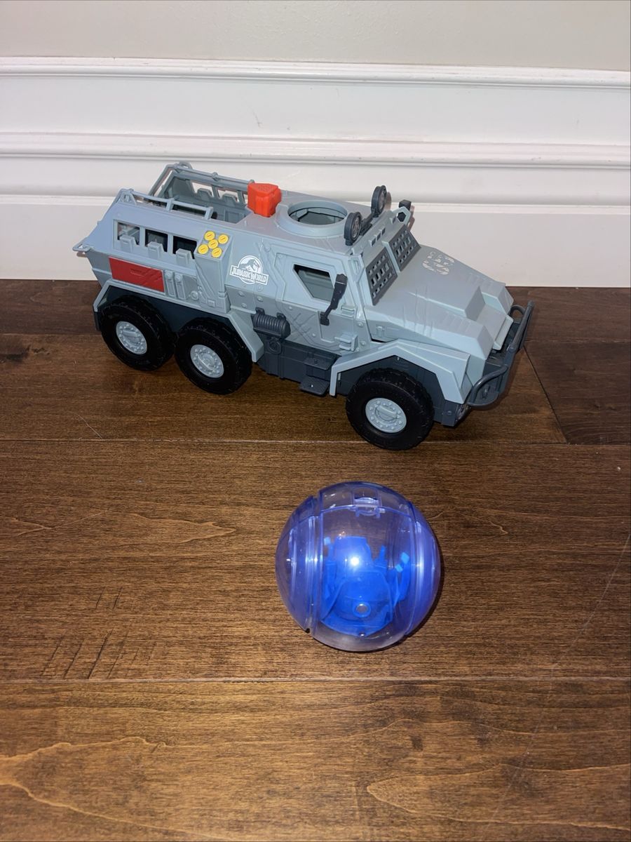 Mattel Jurassic World Gyrosphere Blast Truck