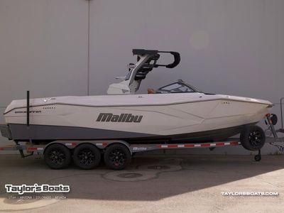 2026 Malibu 26 LSV Boats
