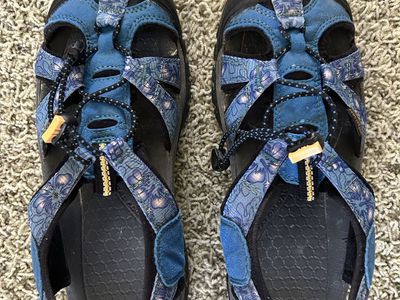Keen Women's Newport H2 Waterproof Hiking Sandals Blue Pattern US 8 (Fits 7.5-8)