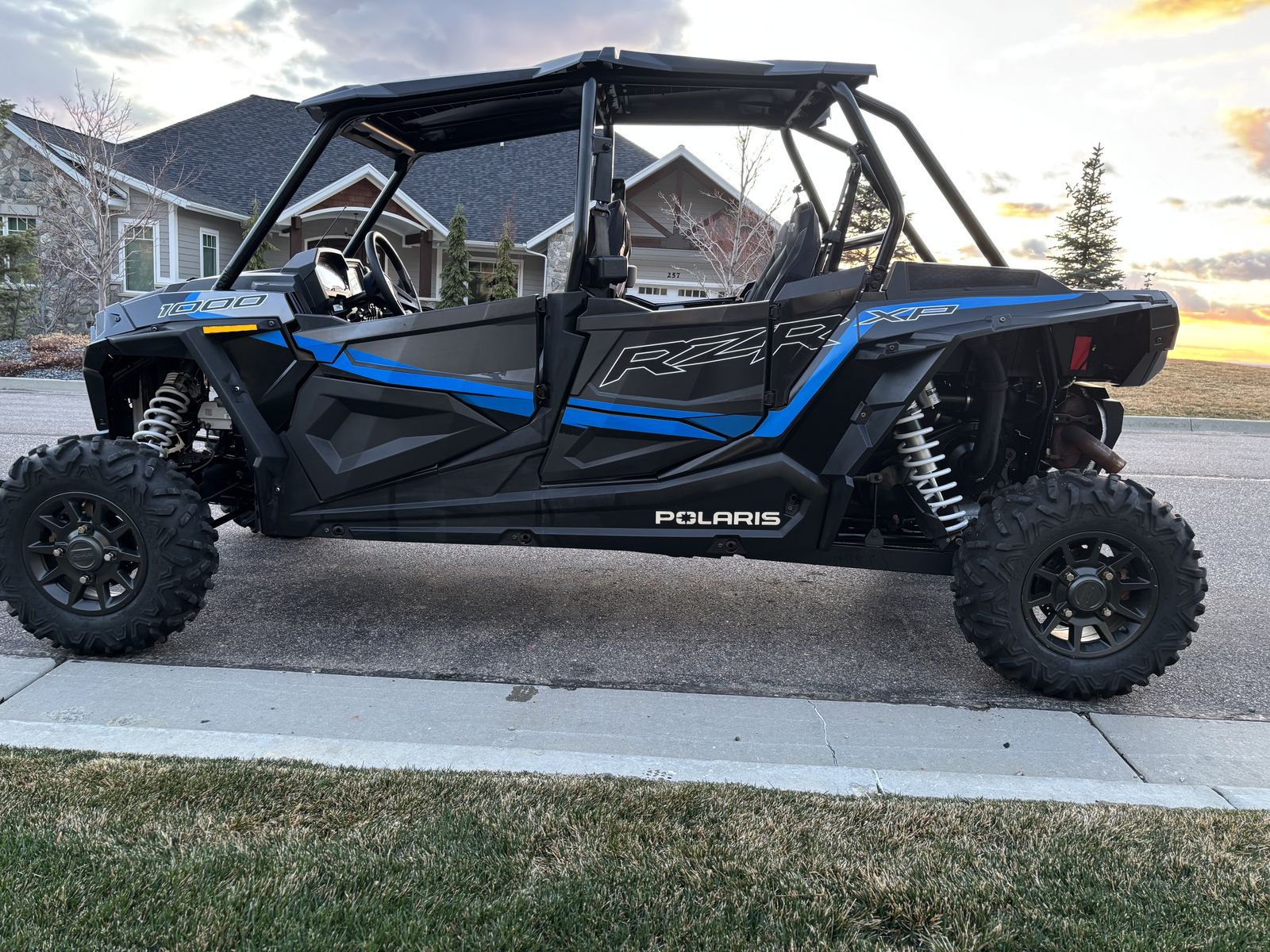 2023 Polaris RZR 1000 Ultimate XP4 sport