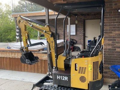 Mini Excavator with Trailer