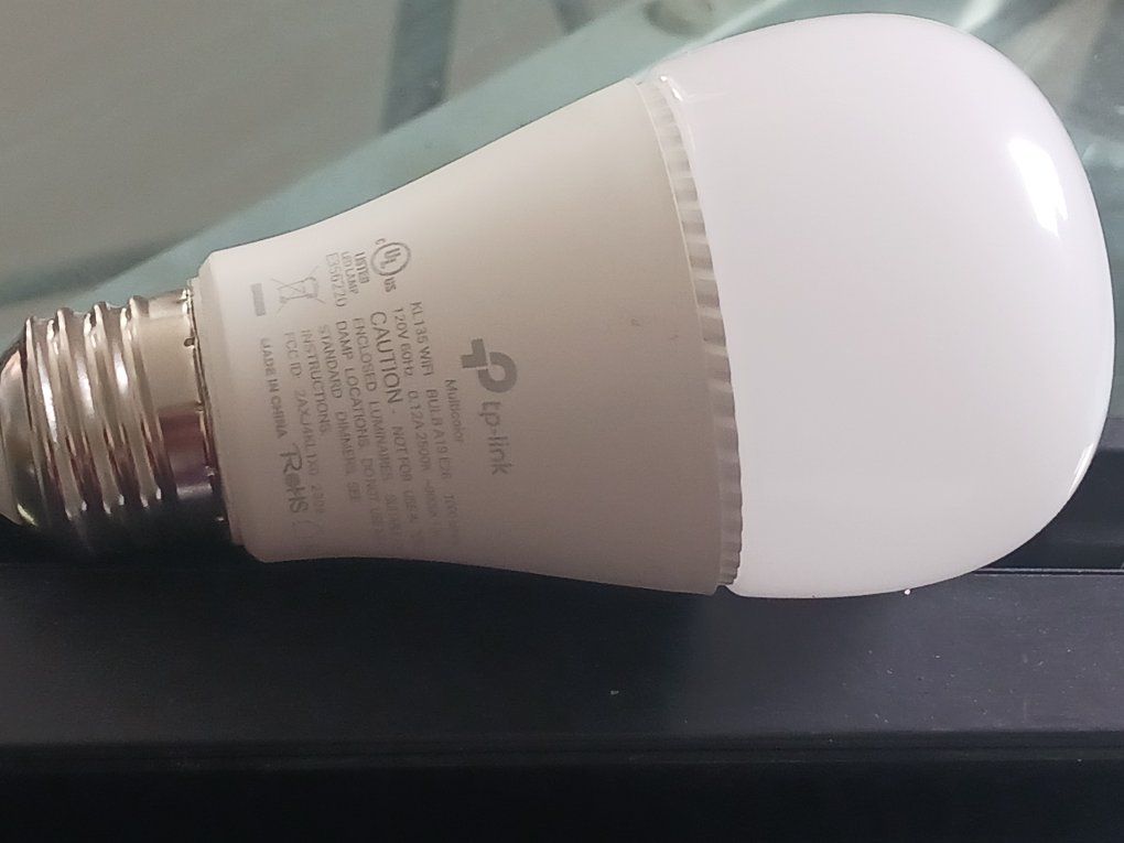 TP Link color changing bulb