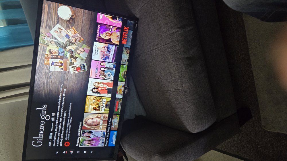 Onn 32 inches smart roku tv