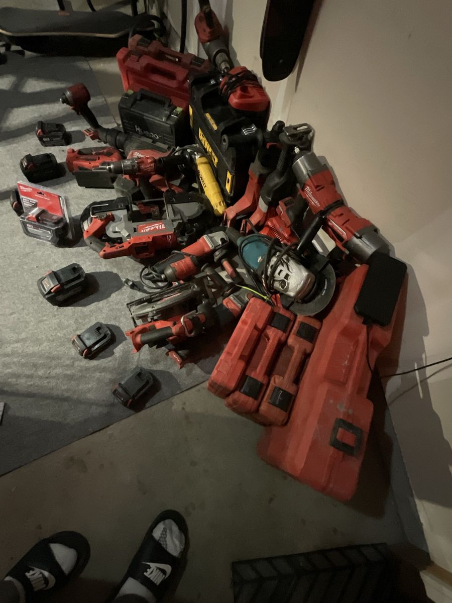 Gently used to brand new battery powered tools