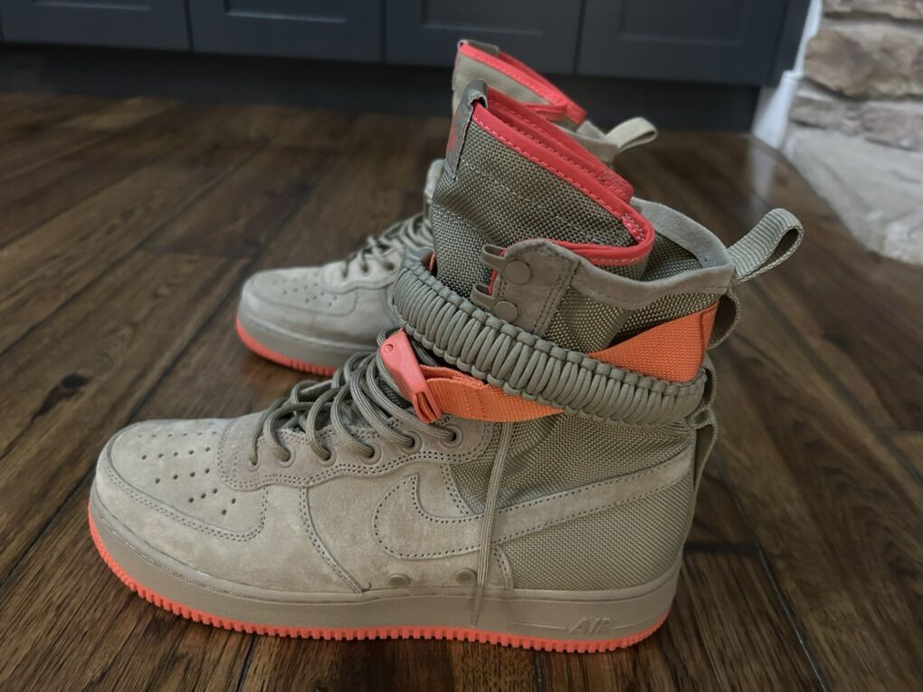 Nike SF Air Force 1 High Sneakers Size 10