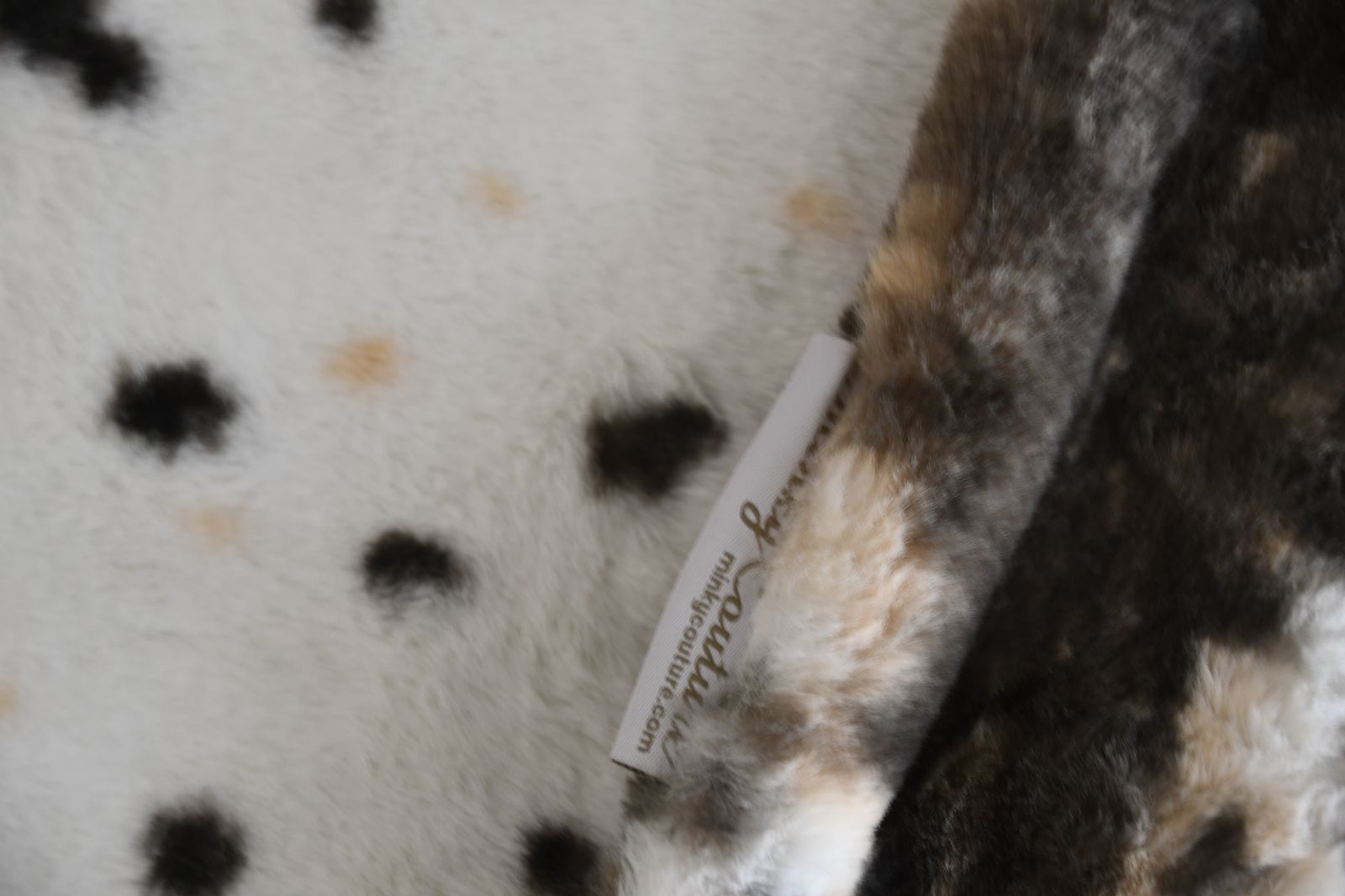 NEW MINKY COUTURE BLANKET ~ ADULT SIZE 50" x 60" ~ BROWN, BLACK & WHITE ~ VERY SOFT ~ NEVER USED ~ NEVER WASHED