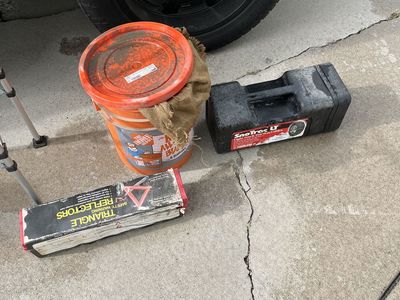 Used Tire chains / and New tire cables / New triangle road side reflectors