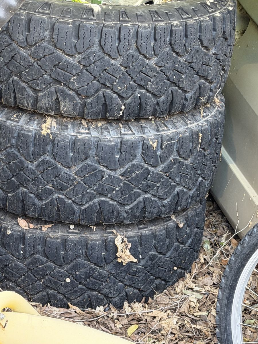 Stock wheels ford 8x180