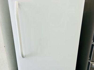 Frigidaire Up Right Frost Free Freezer