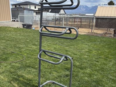 3 tier swing saddle rack