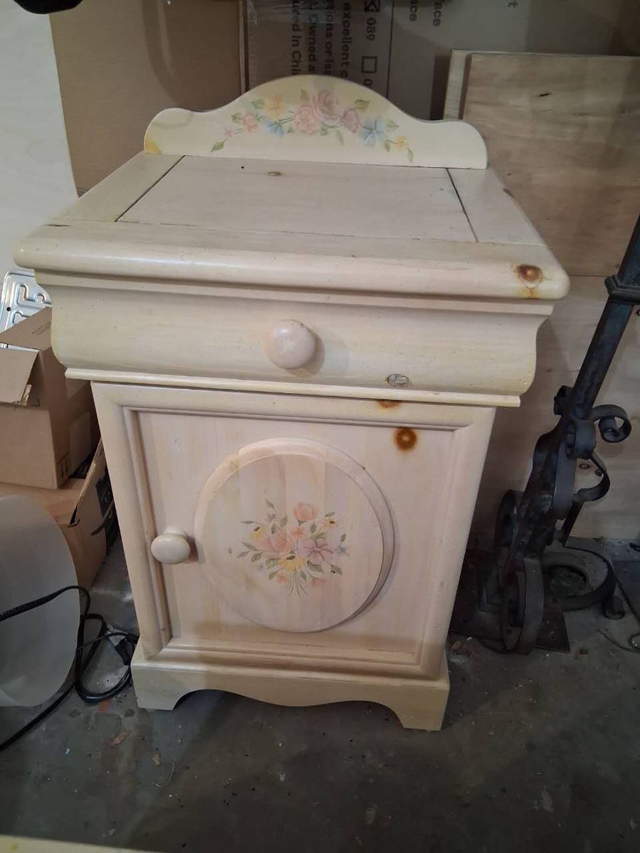 Main image 3